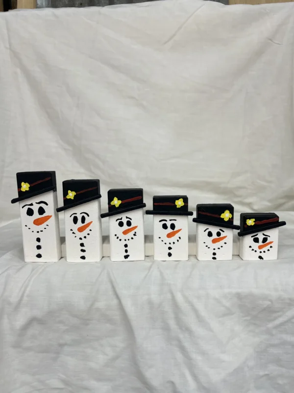 Snowmen Family